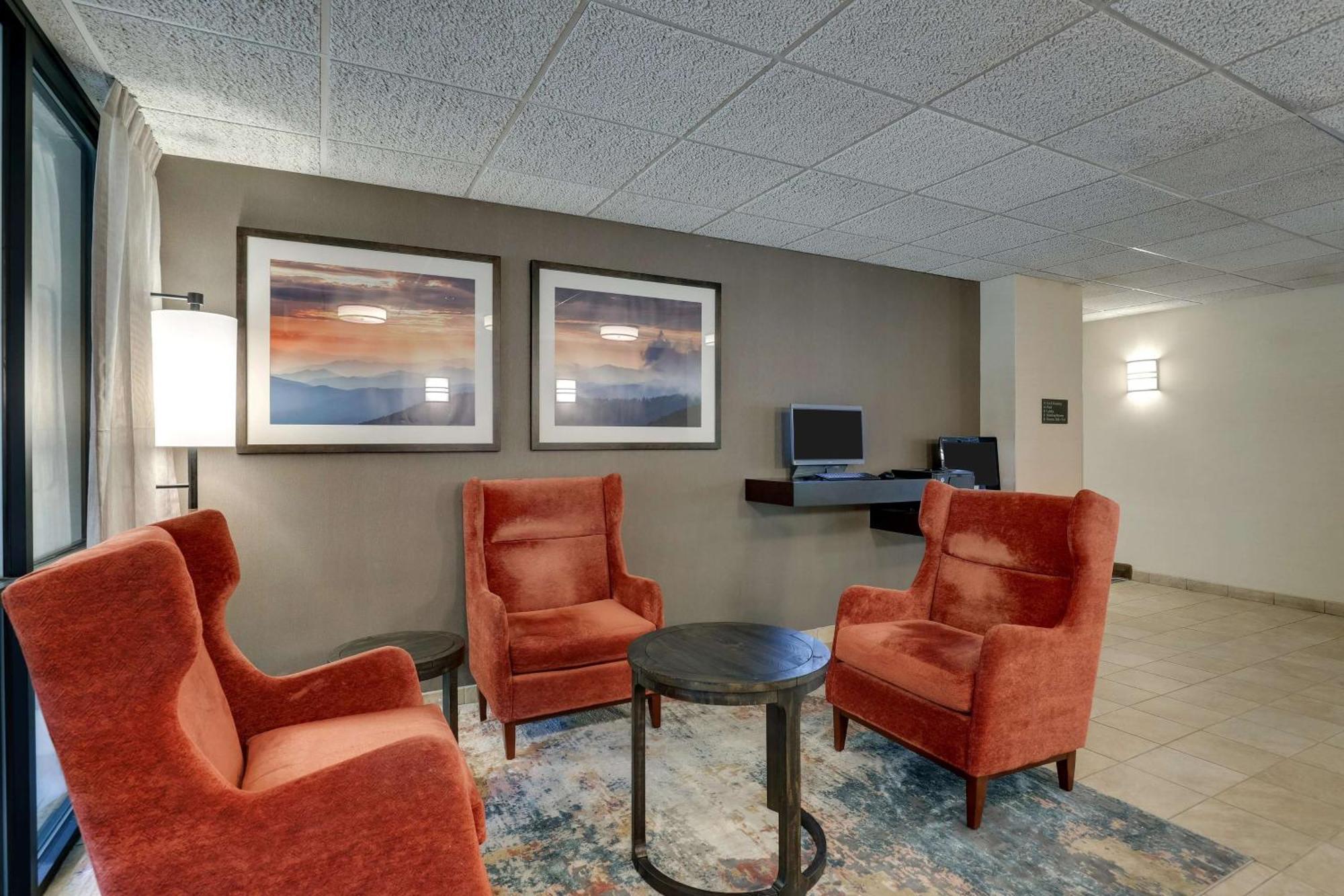 Drury Inn & Suites Charlotte University Place Экстерьер фото