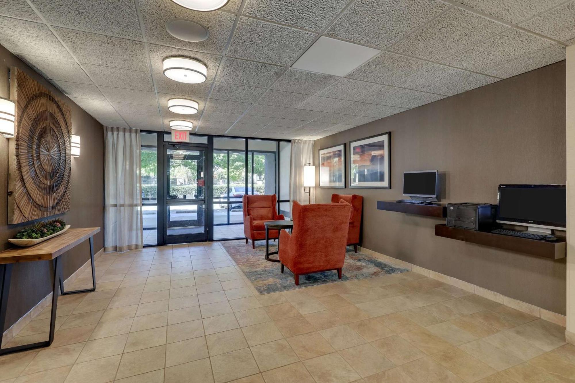 Drury Inn & Suites Charlotte University Place Экстерьер фото